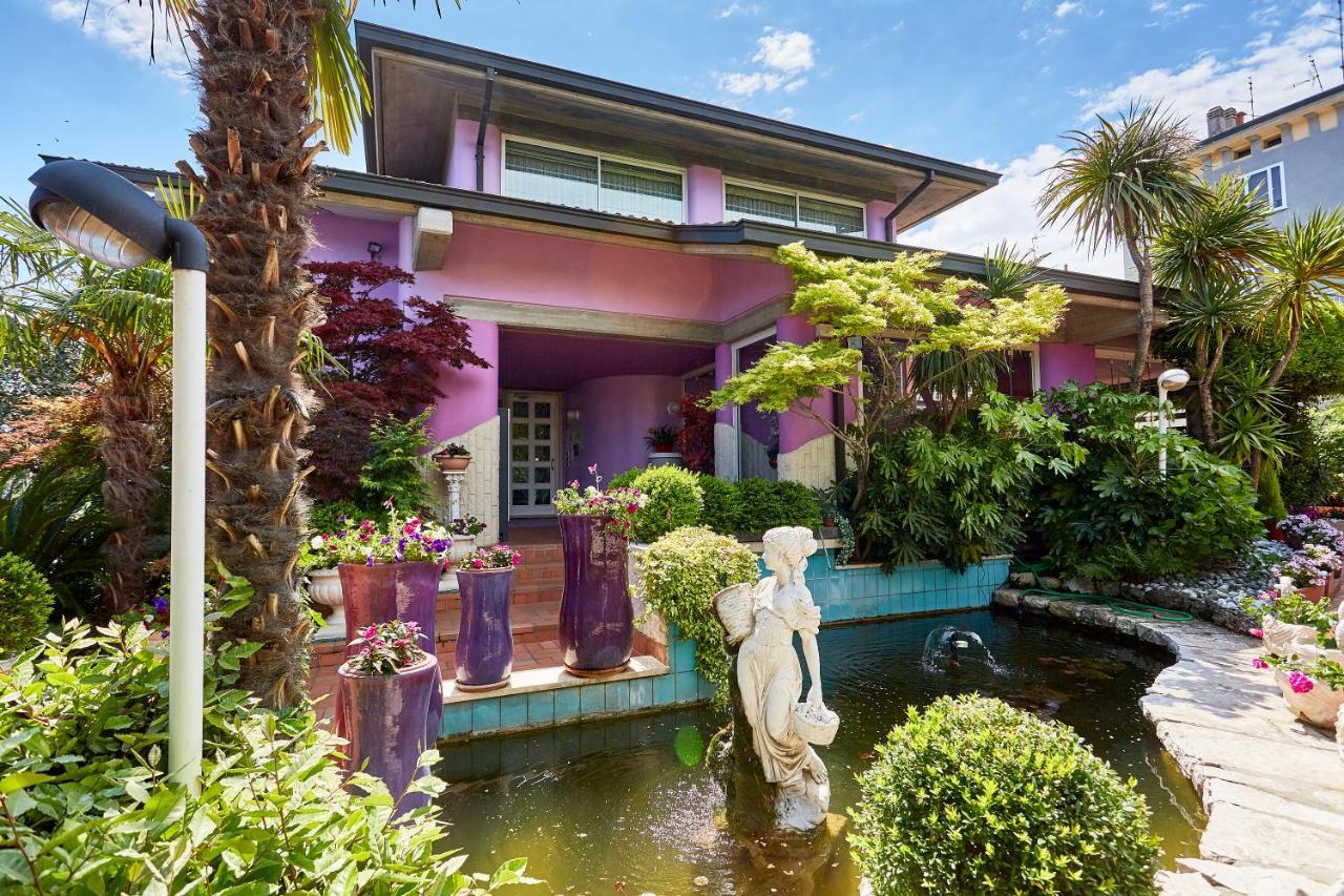 Hotel Villa Lilla 데센자노델가르다 외부 사진