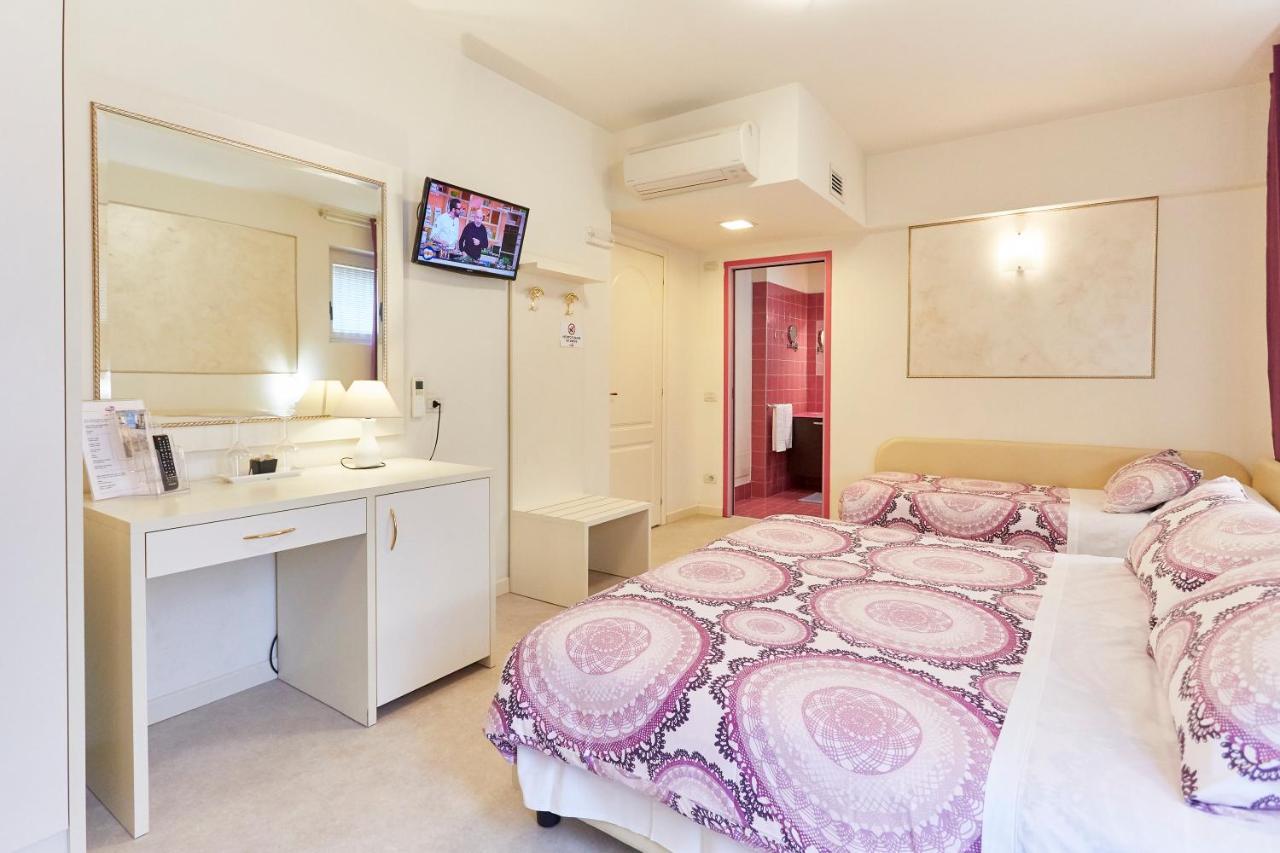 Hotel Villa Lilla 데센자노델가르다 외부 사진