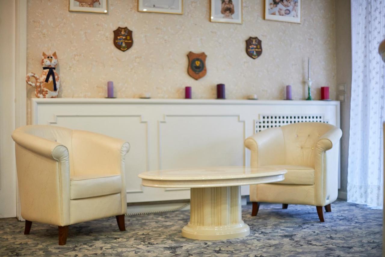 Hotel Villa Lilla 데센자노델가르다 외부 사진